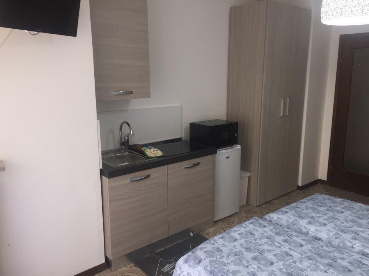 Room Verona Holidays Buitenkant foto