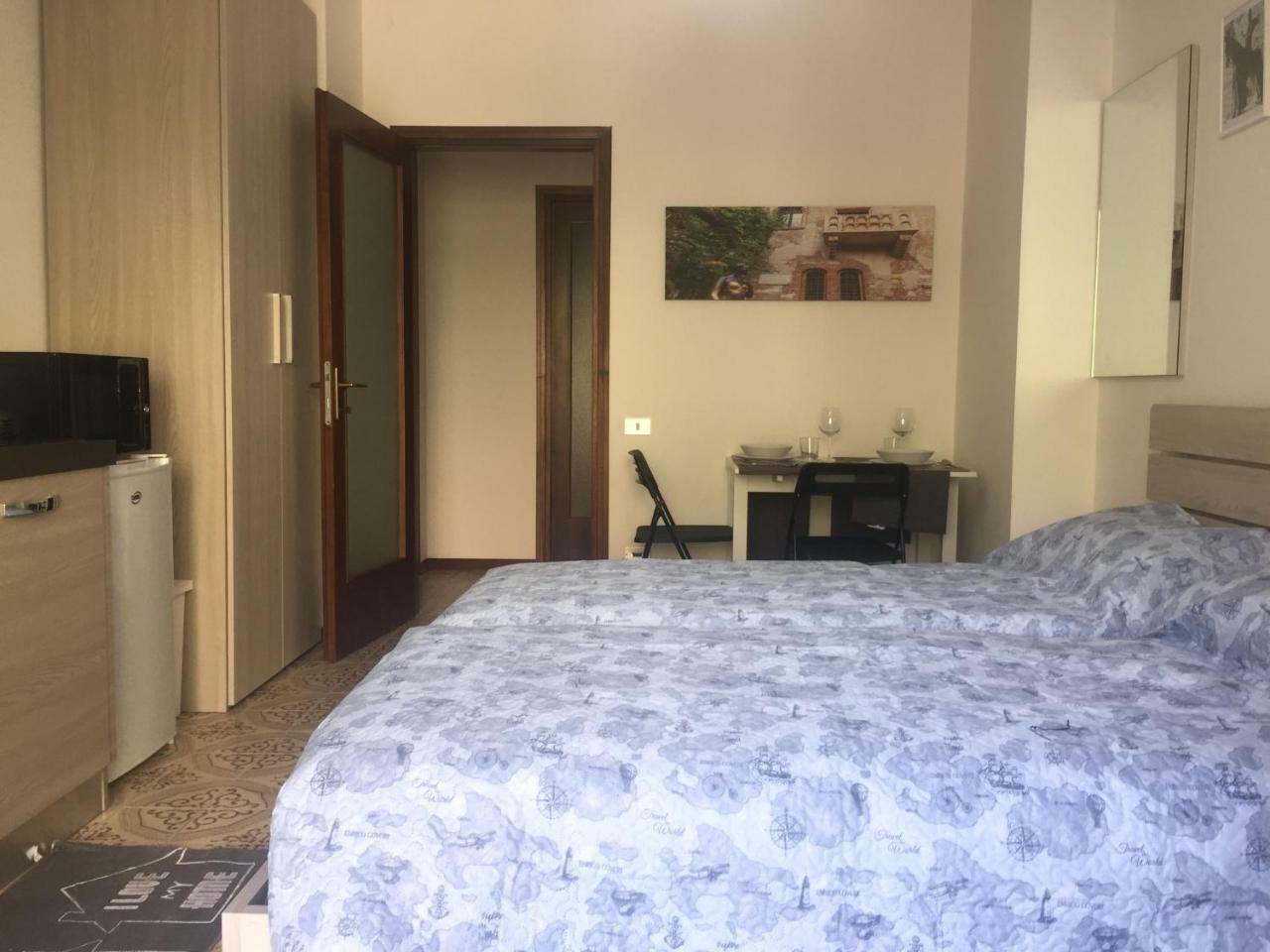Room Verona Holidays Buitenkant foto